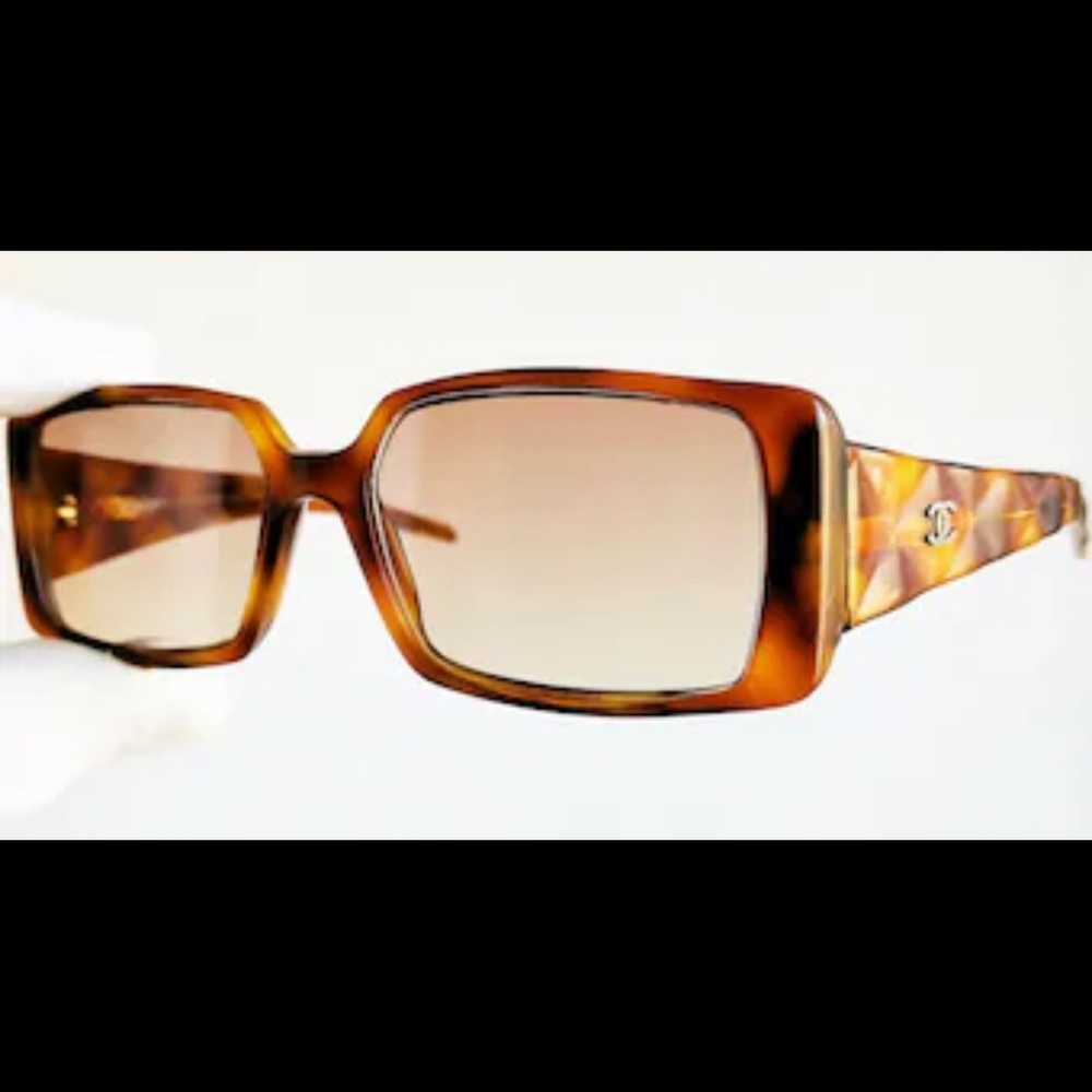 Chanel vintage sunglasses model 5045